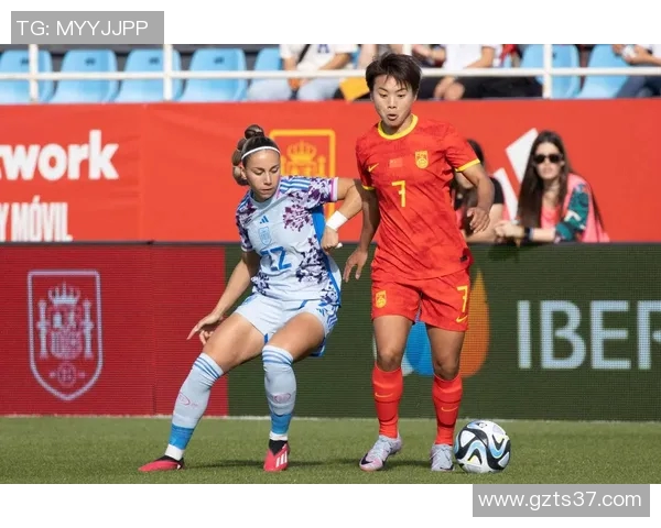 中国女足明星球员海报高清欣赏 展现巾帼英姿与赛场风采 中国女足明星球员海报高清欣赏 展现巾帼英姿与赛场风采