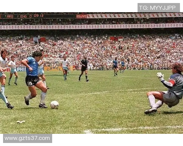 一球成名的十大足球巨星及其传奇瞬间解析