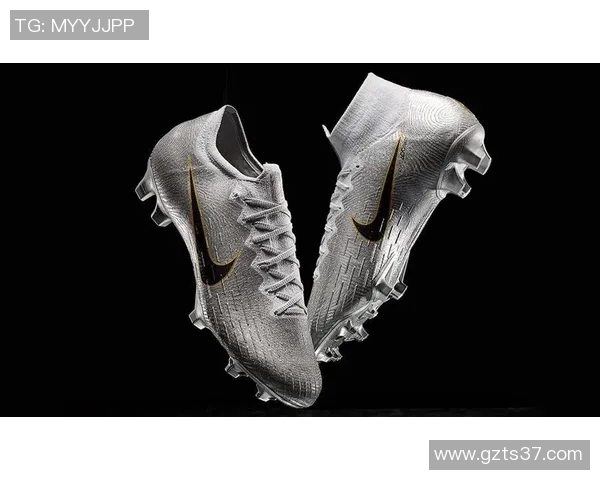 球星同款足球鞋高清图鉴:精选全球顶级球员专属鞋款设计展示 球星同款足球鞋高清图鉴:精选全球顶级球员专属鞋款设计展示